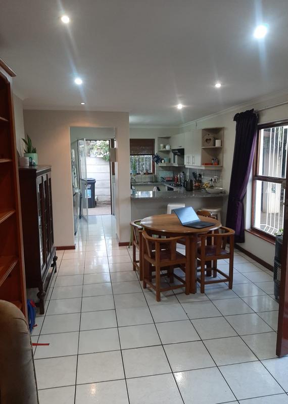 To Let 4 Bedroom Property for Rent in Strand Western Cape